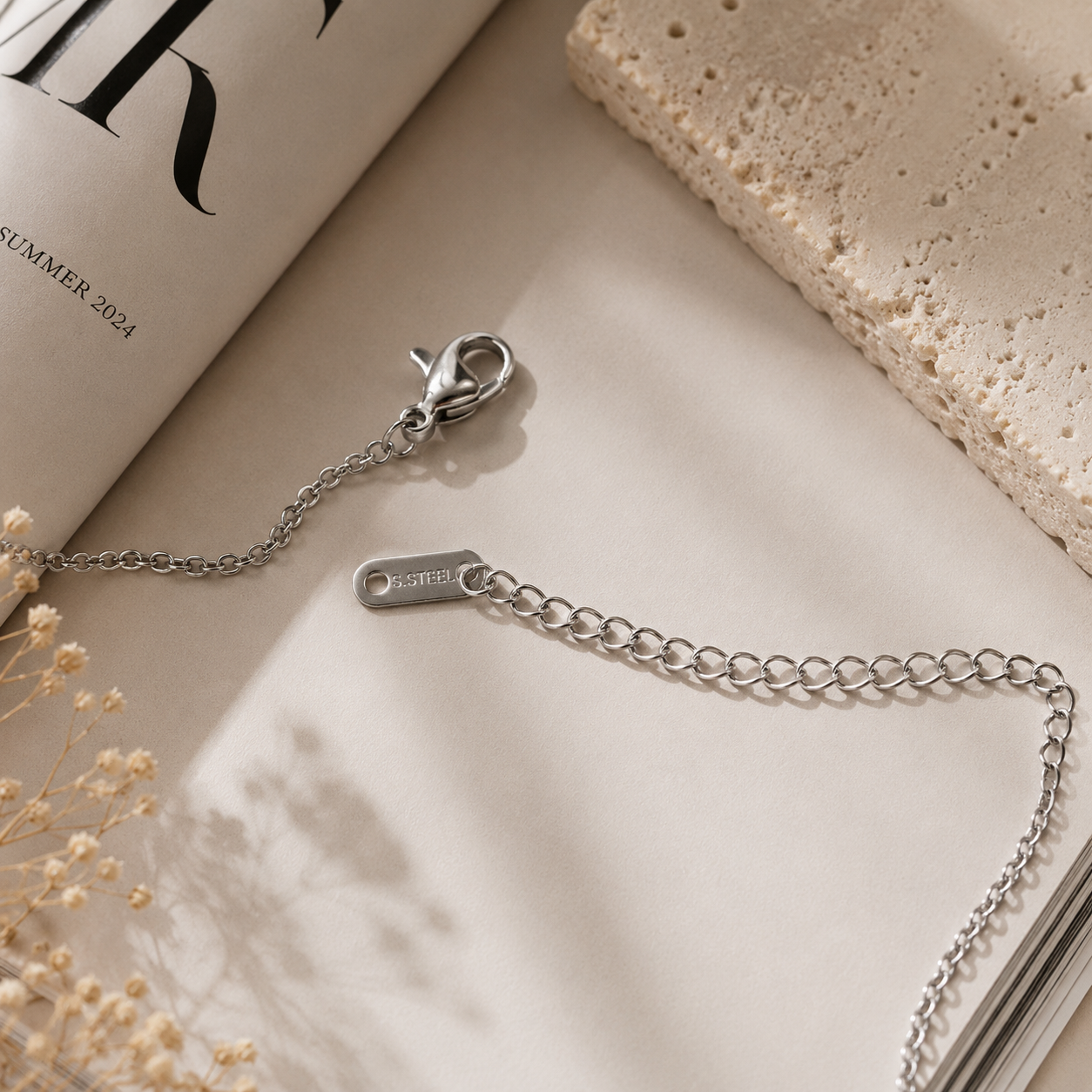OVÈLIA NECKLACES
