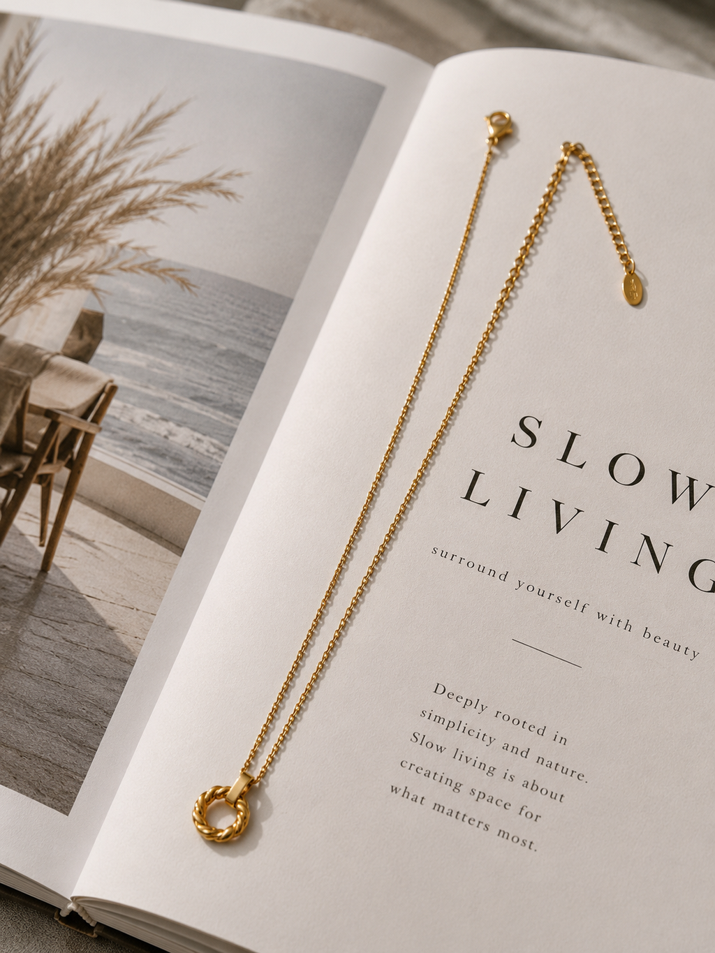 RELIÈVA NECKLACES