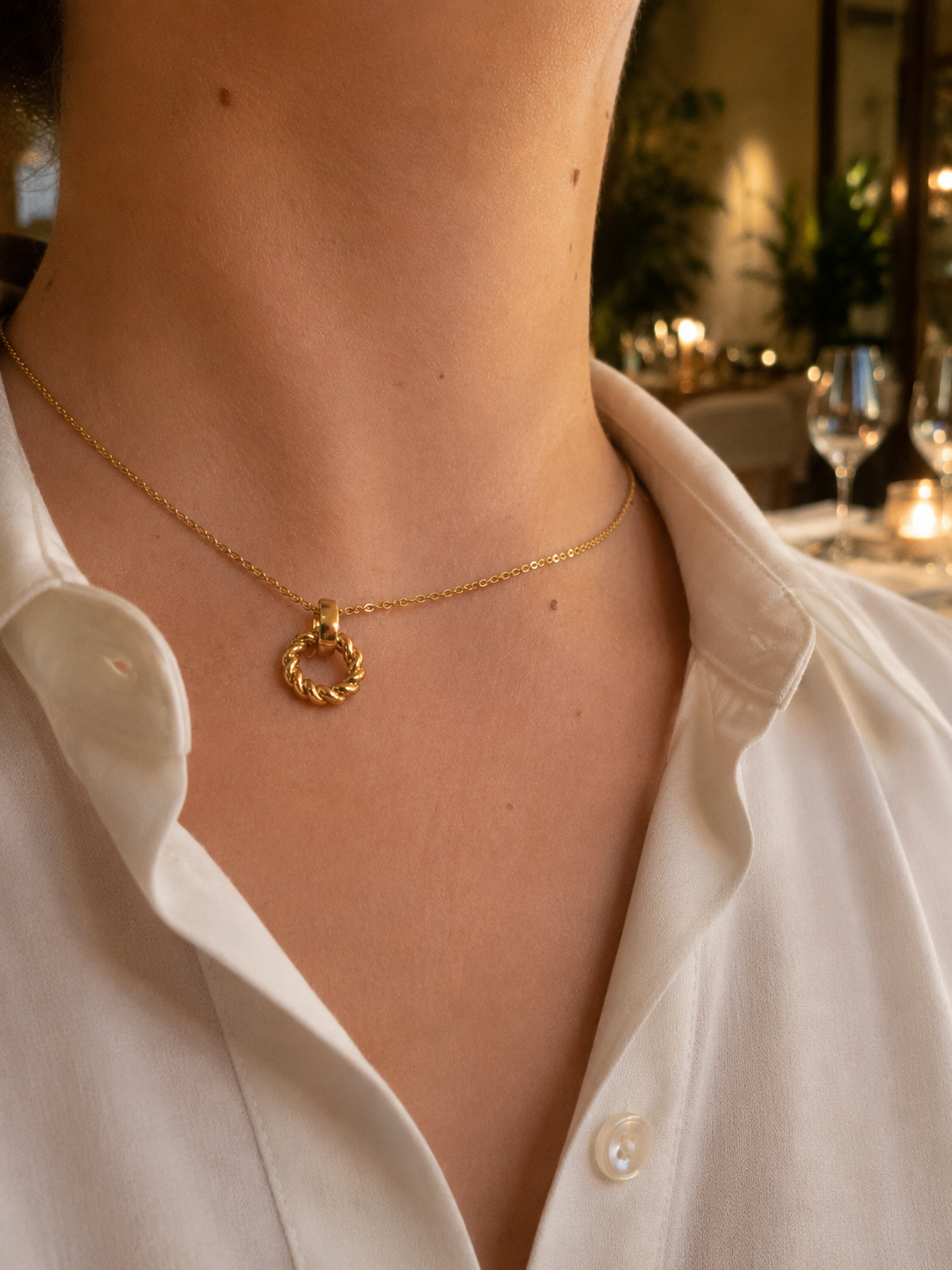 RELIÈVA NECKLACES