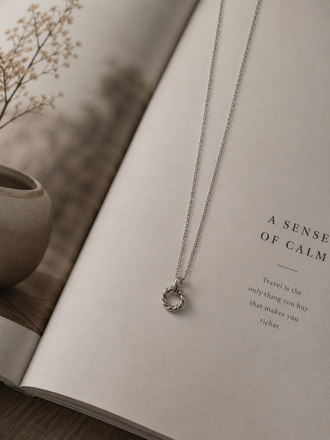 RELIÈVA NECKLACES