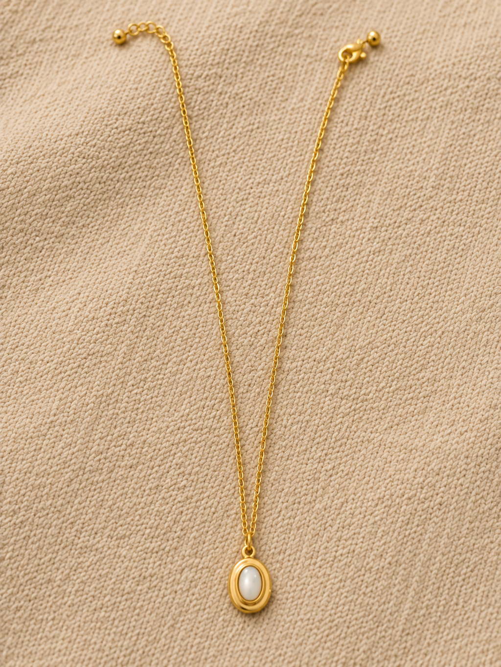ORÉLIA NECKLACES