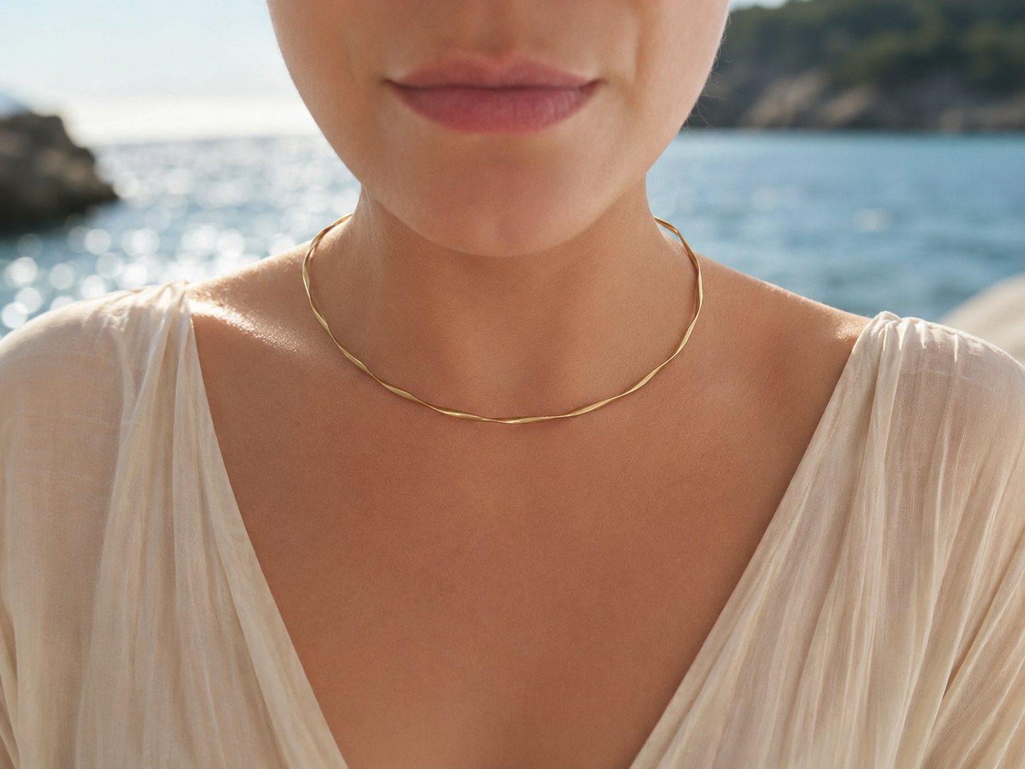 AVELIN COLLAR
