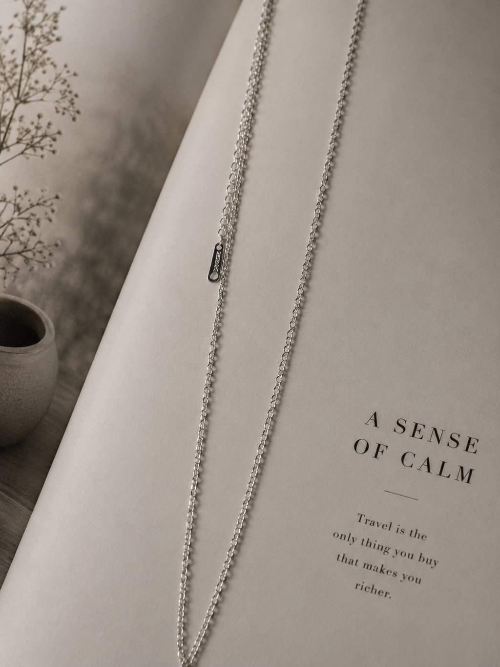 RELIÈVA NECKLACES
