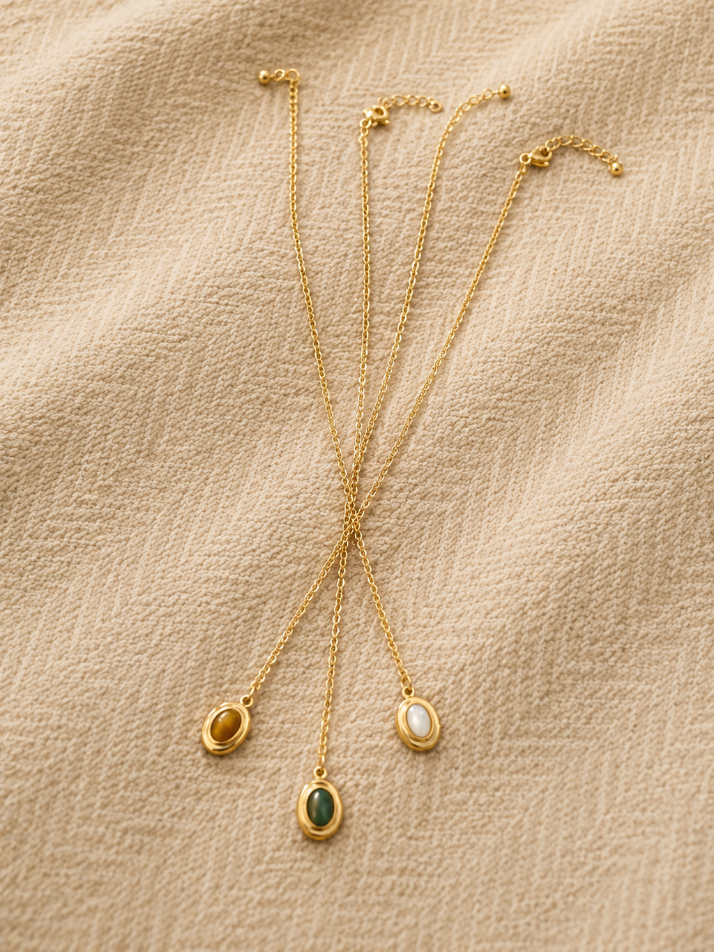 ORÉLIA NECKLACES