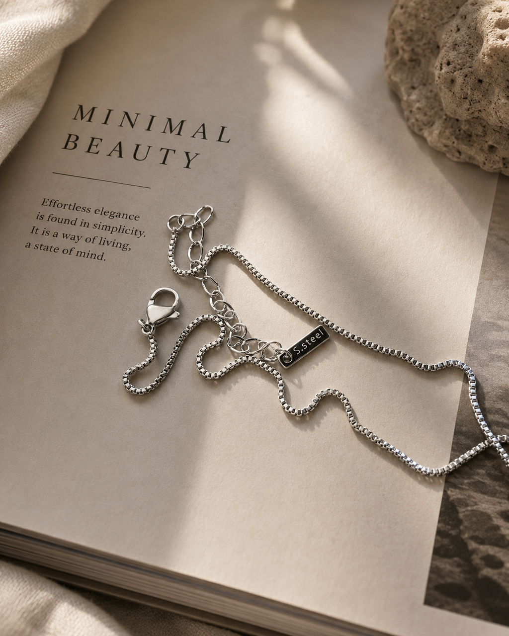 ROSÉLIS NECKLACES